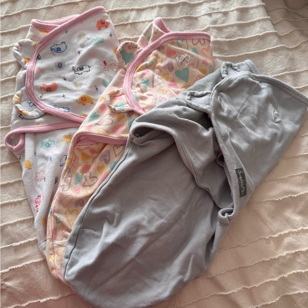 Set of three swaddle me Velcro swaddles